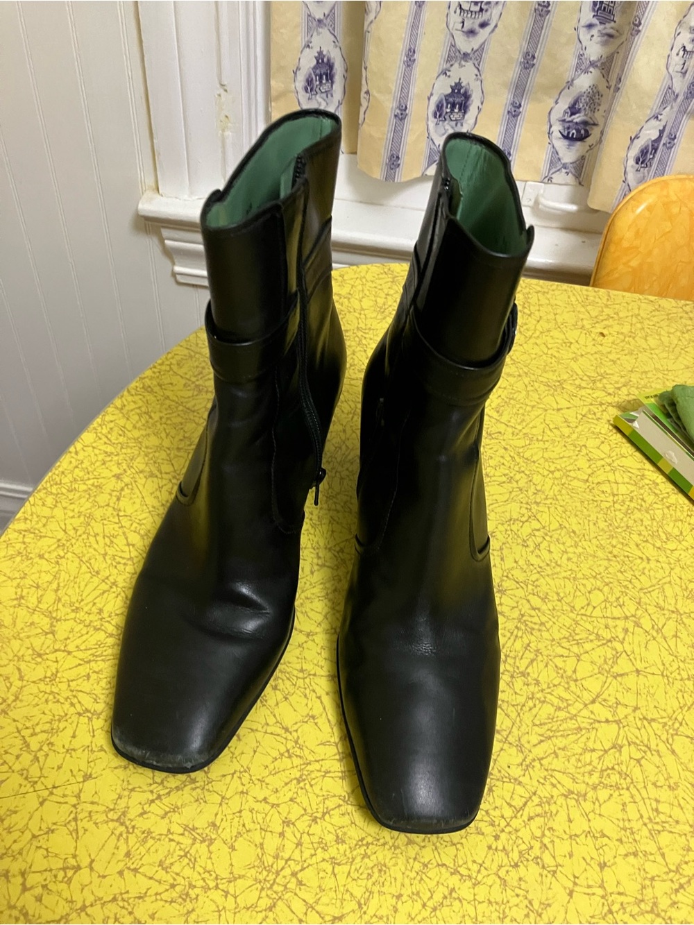 Ladies Black Cole Hahn Leather Ankle Boots size 8.5